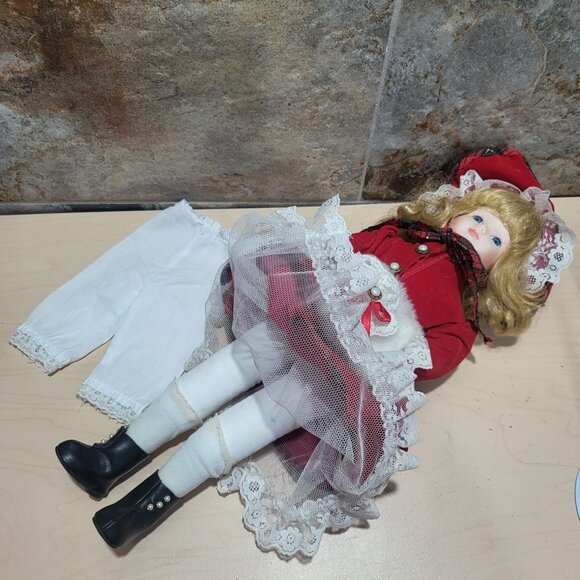 Vintage Porcelain Doll Velvet Red Dress White Lace Muff Hand Warmer - Picture 4 of 14